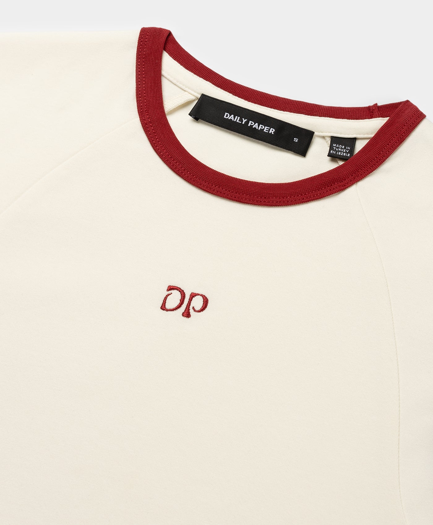 DP - Beige Contrast Fitted T-Shirt - Packshot - detail