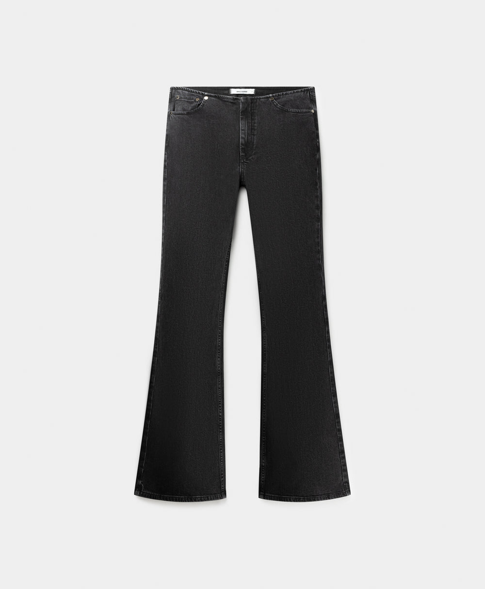 DP - Black Flared Jeans - Packshot - front 