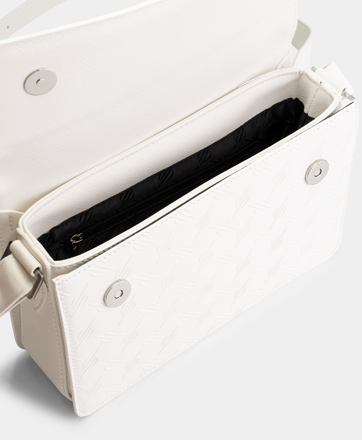 DP - White Meru Monogram Bag - Packshot 