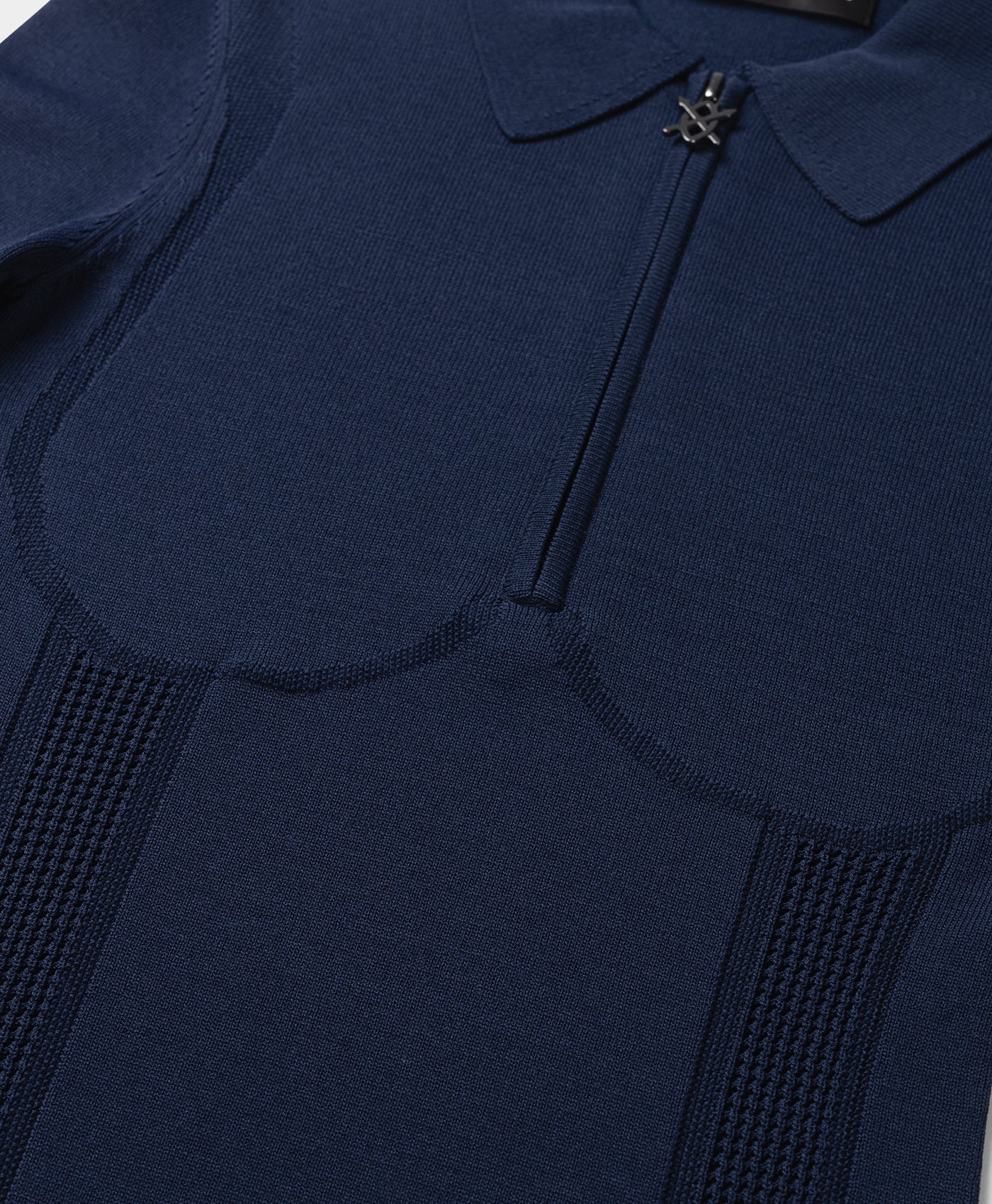 DP - Blue Zip Knit Polo Long sleeve - Packshot - detail